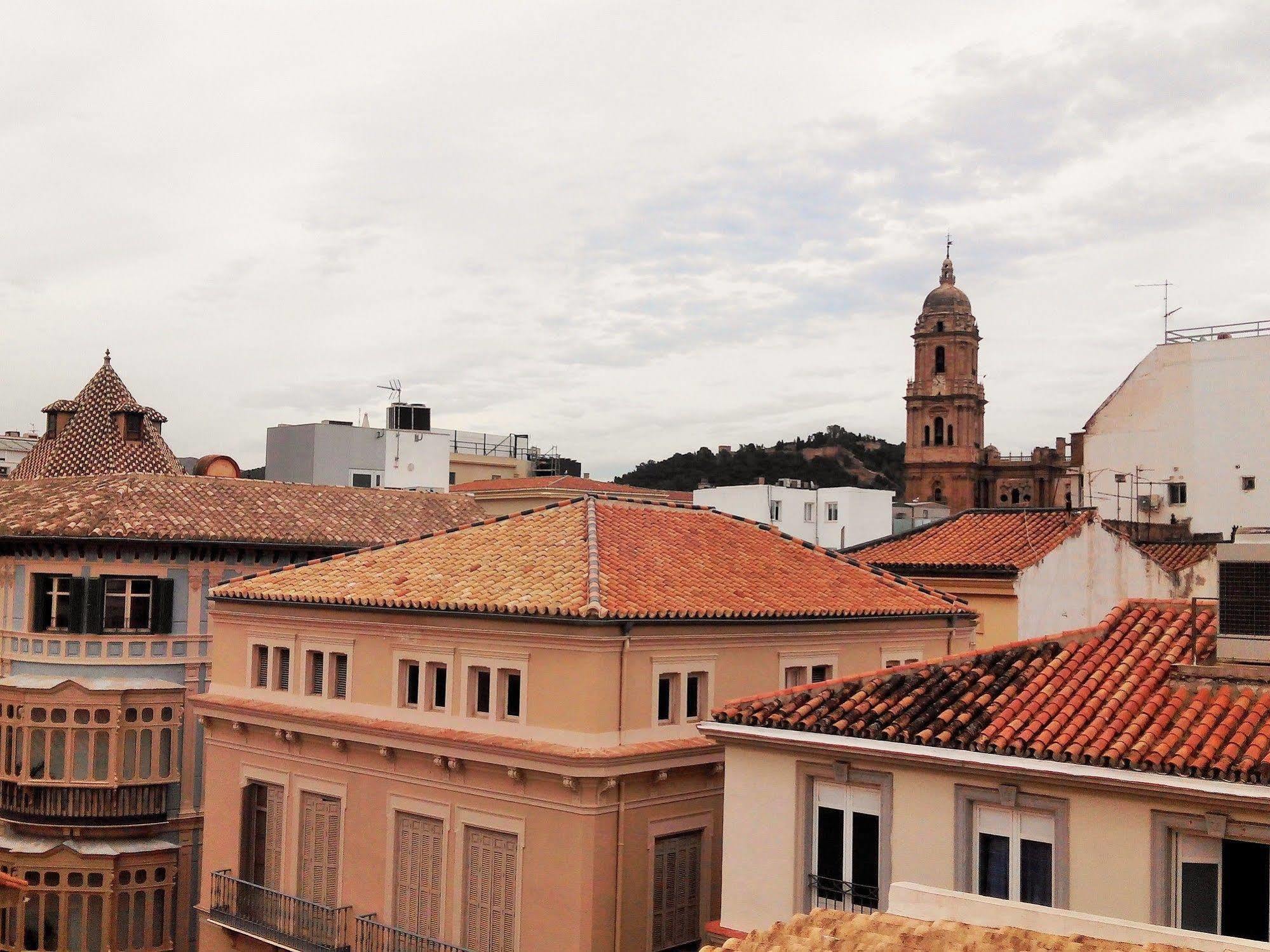 Apartamentos Decada Málaga Esterno foto