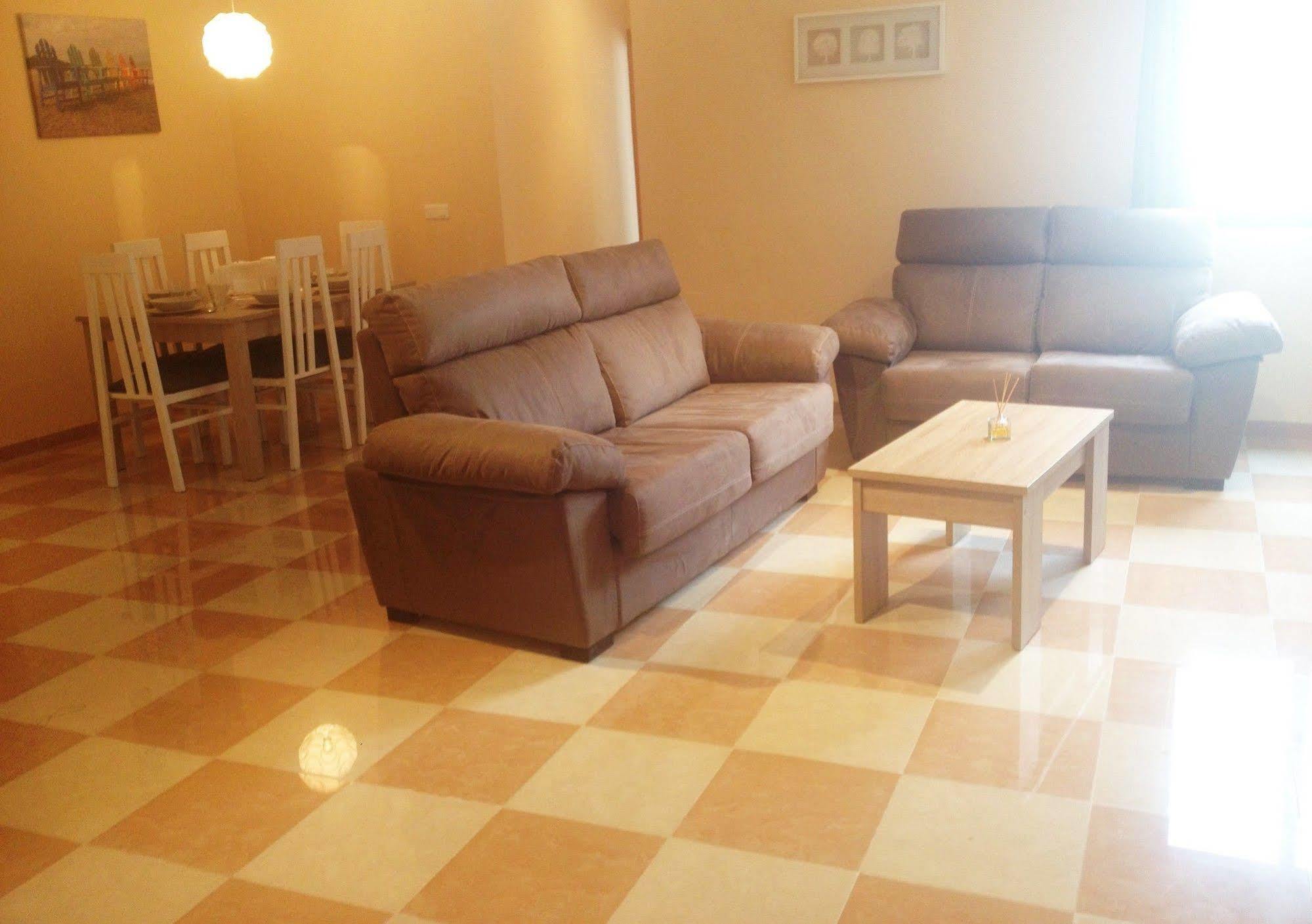 Apartamentos Decada Málaga Esterno foto