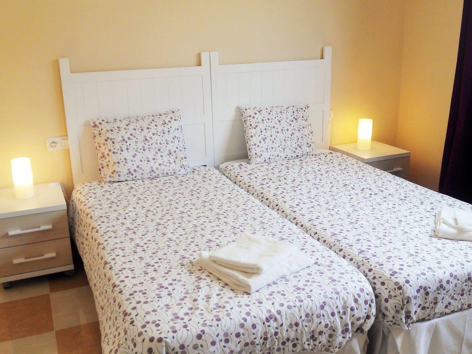Apartamentos Decada Málaga Esterno foto